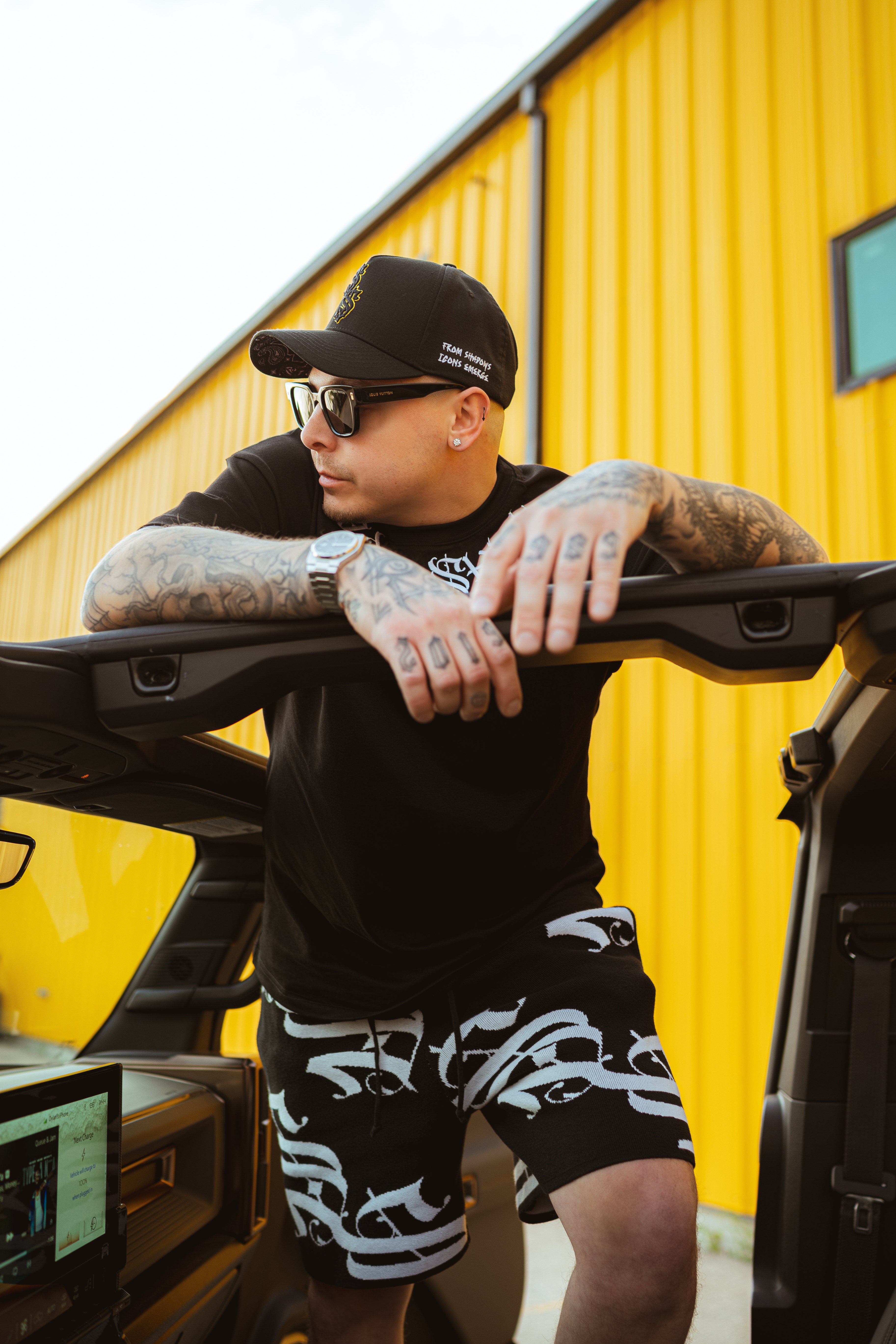 SS/25 - From Shadows Icons Emerge